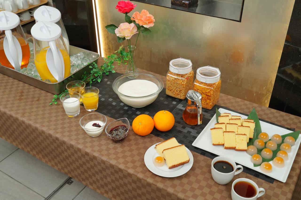 Hotel Wbf Kitahama Осака Екстериор снимка